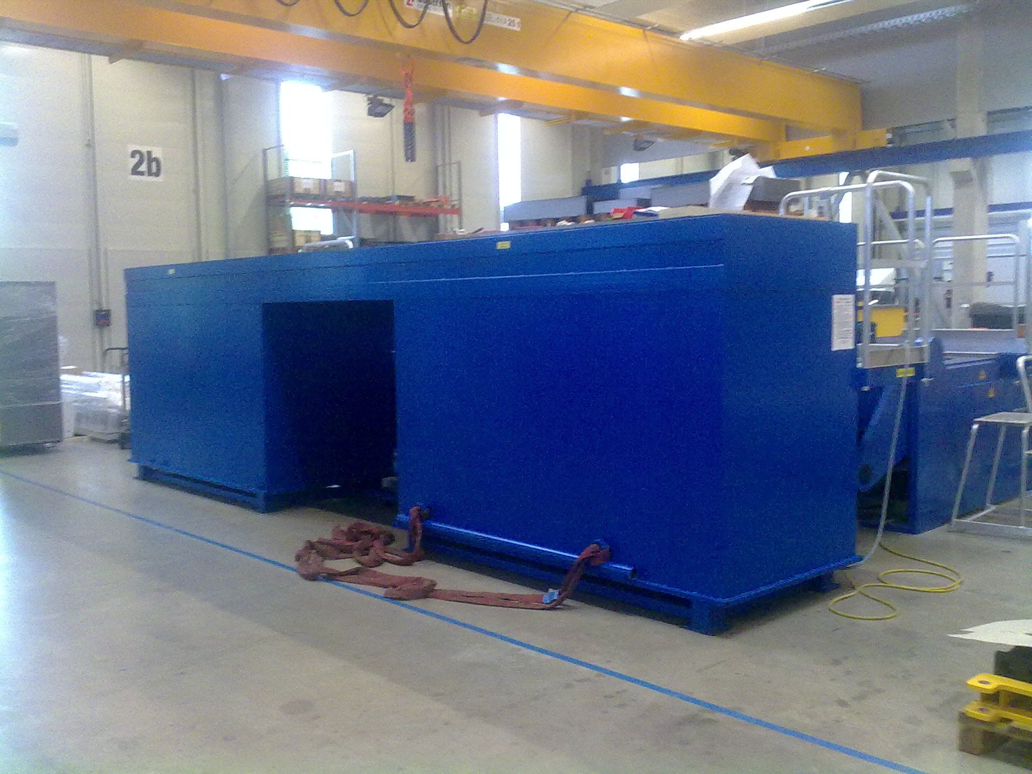 Hubtisch mit 16 Tonnen Hubkraft