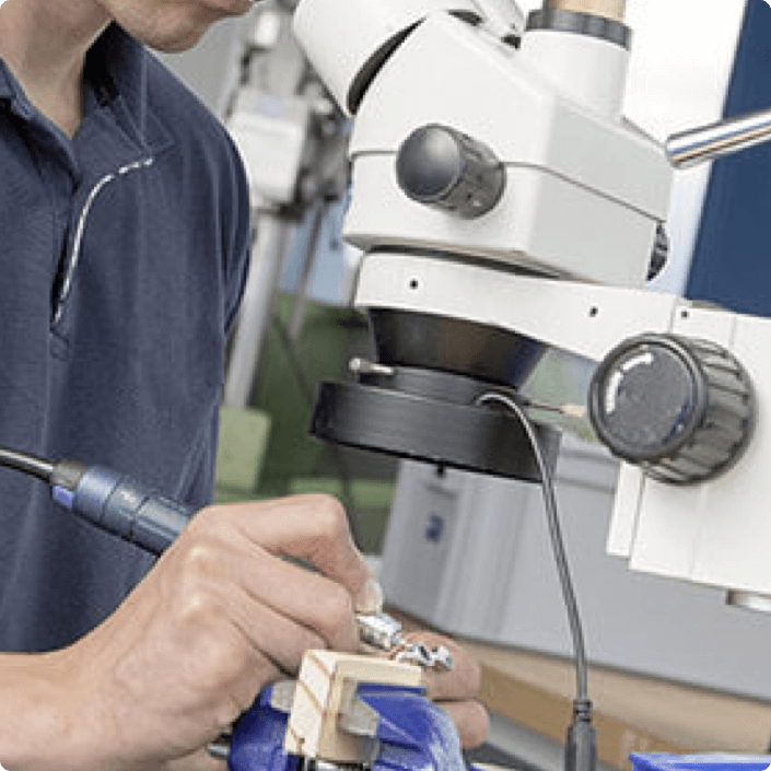 Reparatur und Rework