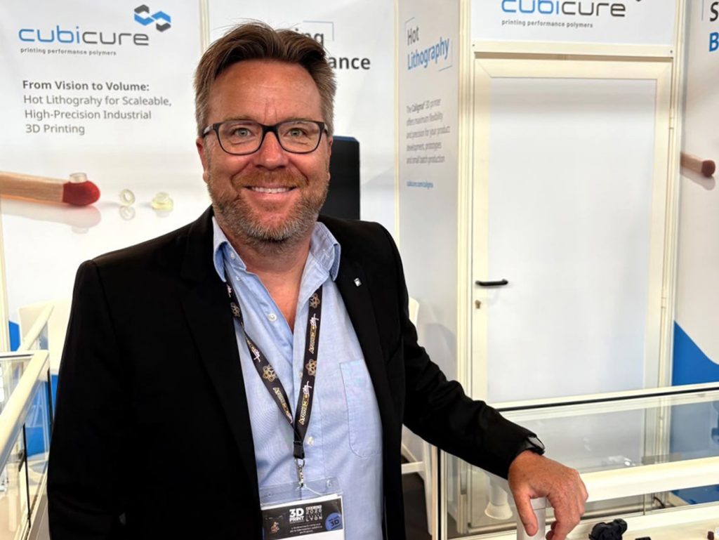 Cubicure Messestand auf der 3D PRINT in Lyon