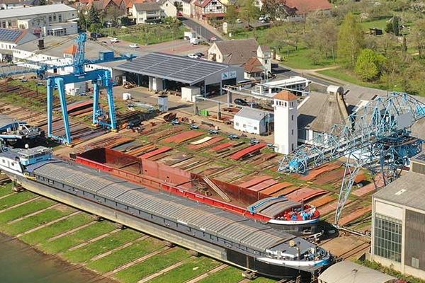 Werftgelände am Mainufer