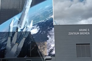 Dünne Solarmodule auf Leichtbauhalle