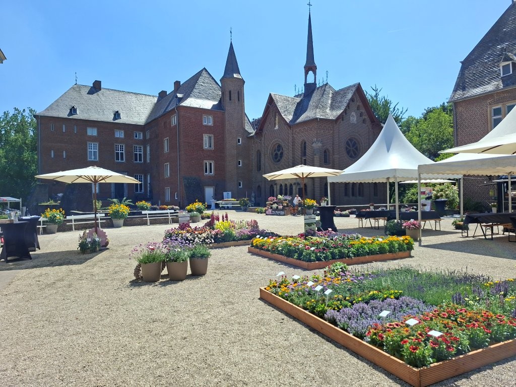 Florensis zeigt Stauden und B&B