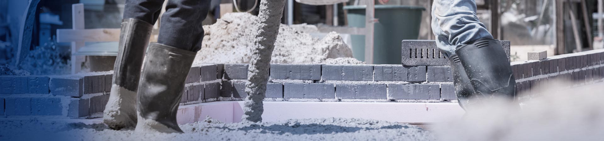 Transportbeton-Lieferung auf der Baustelle