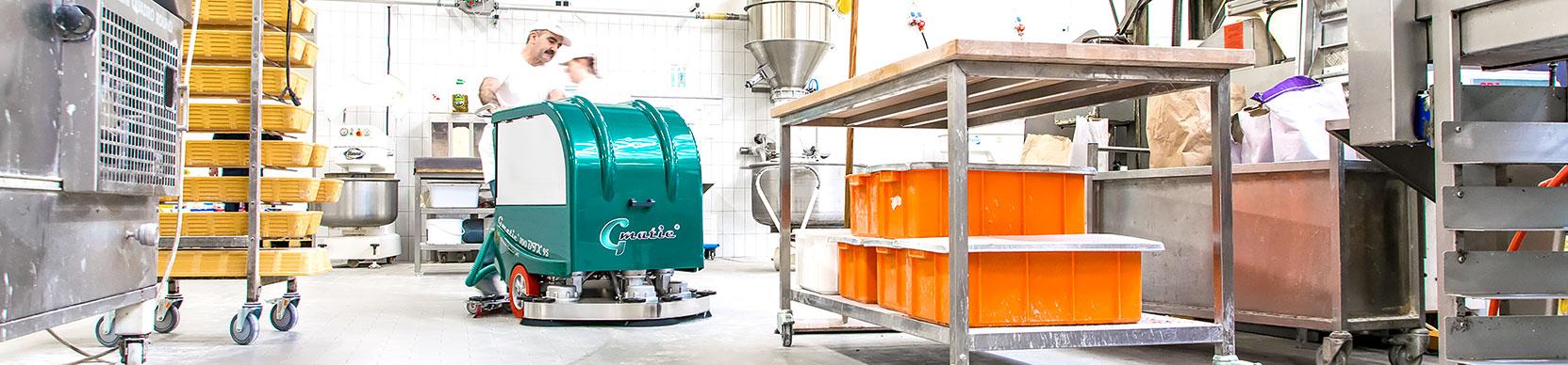 Scheuersaugmaschine 100BTX95 in der Backstube