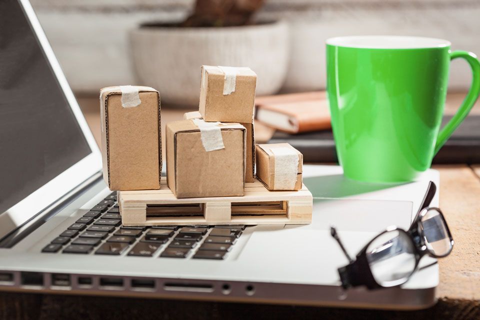 Fulfillment und Gefahrgutlager