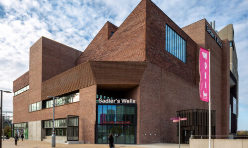 Fassade Sadler's Wells East, London