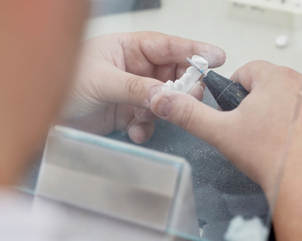 Fertigung im Dentallabor dentalnow