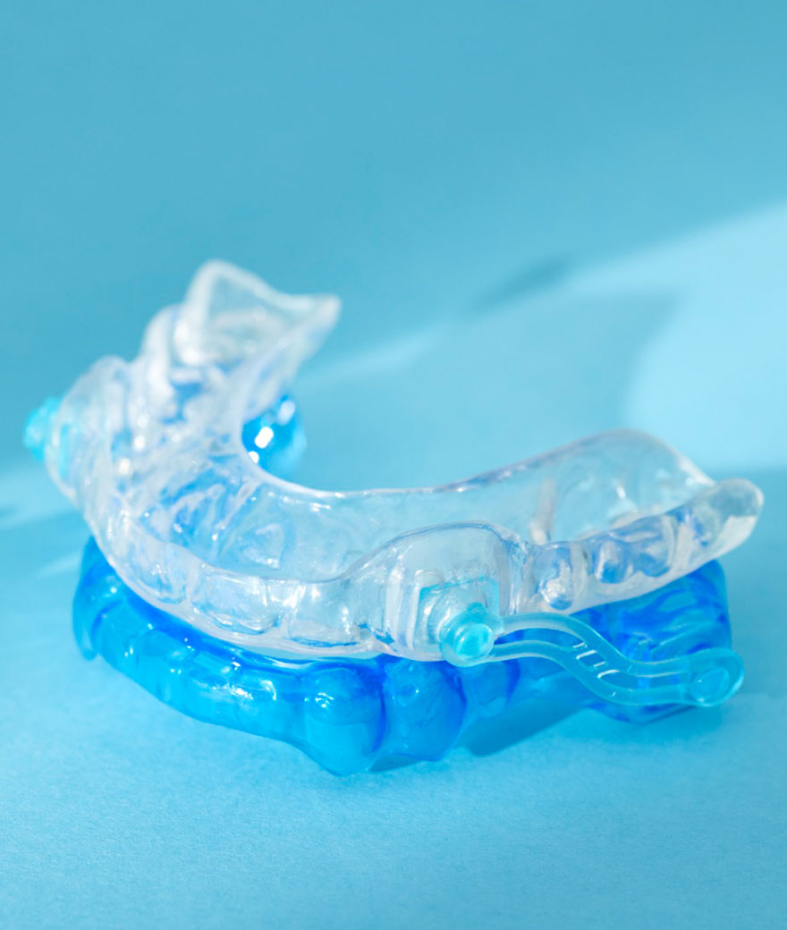 Retainer