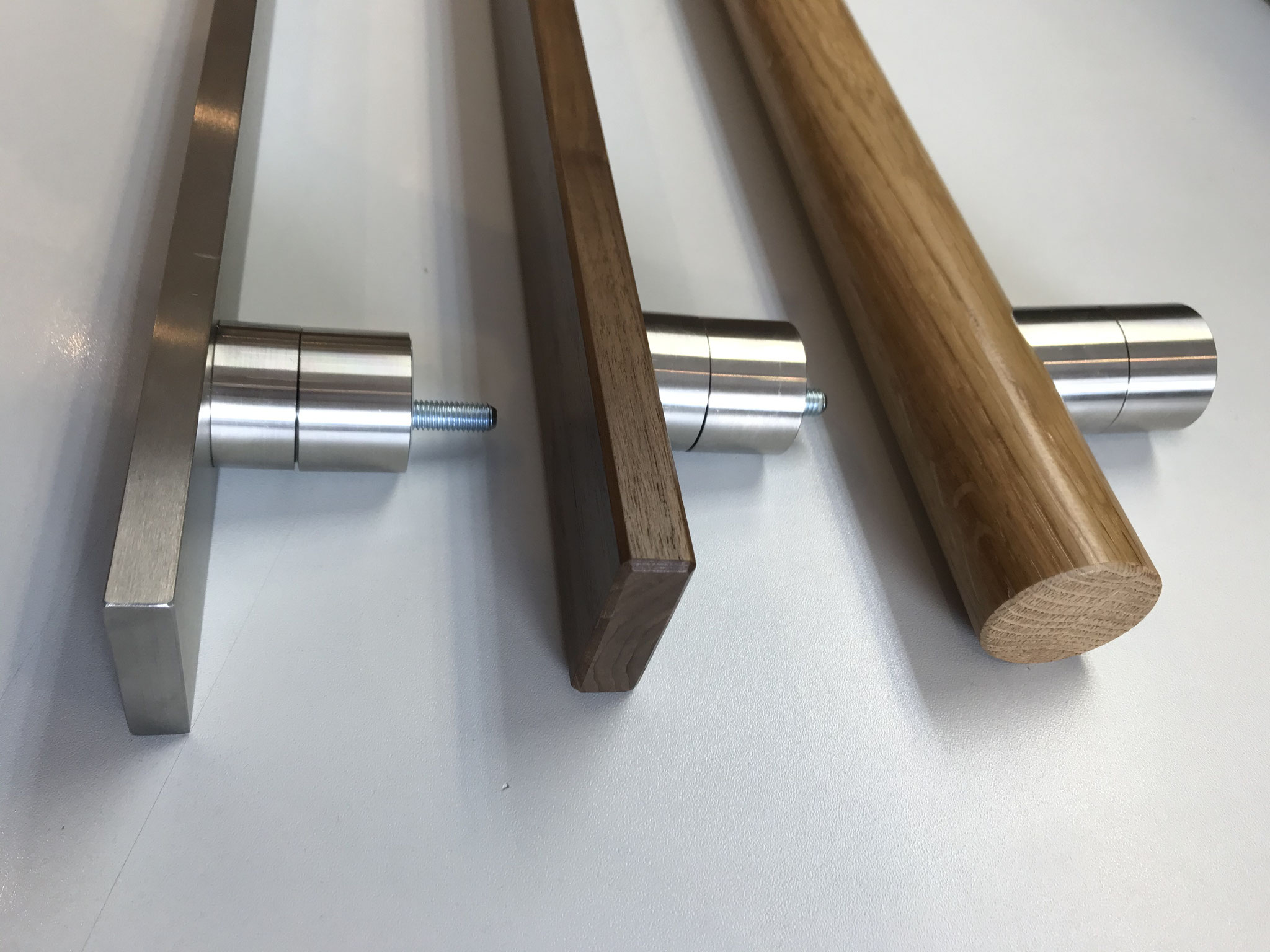 e-li Flachhandläufe aus diversen Materialien
