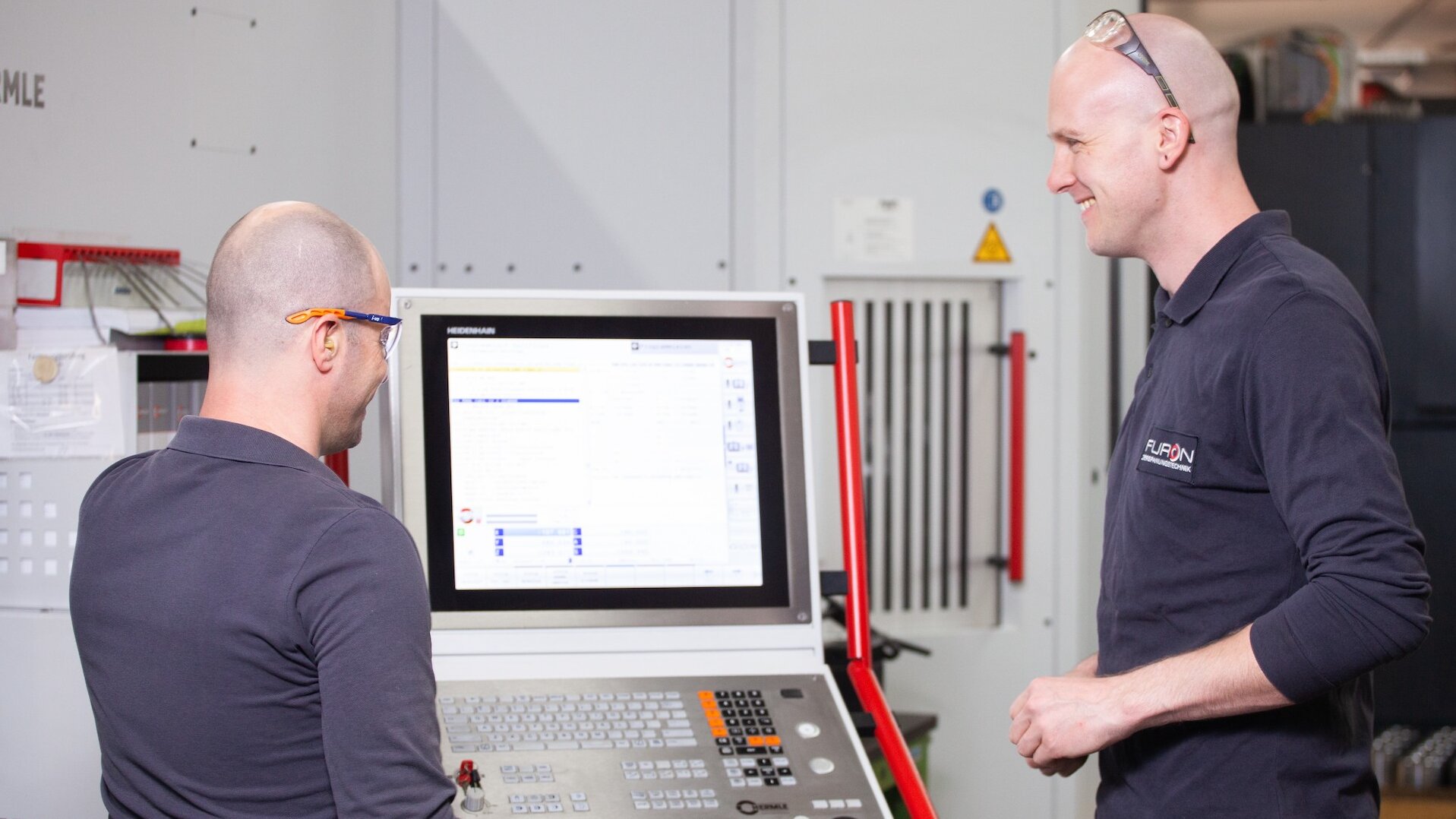 Komplexe mechanische Einzelteile und Serienteile