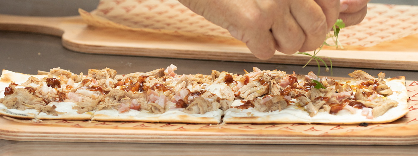 Belegter Tiefkühl-Flammkuchen