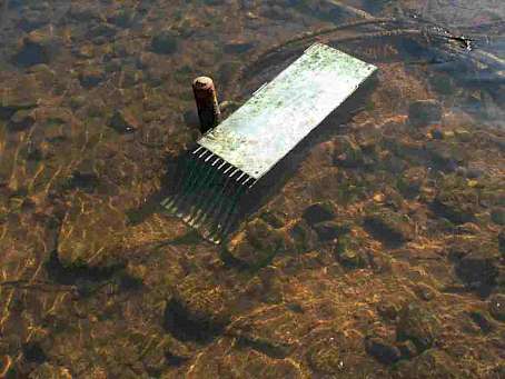 Flow measurement in a stream