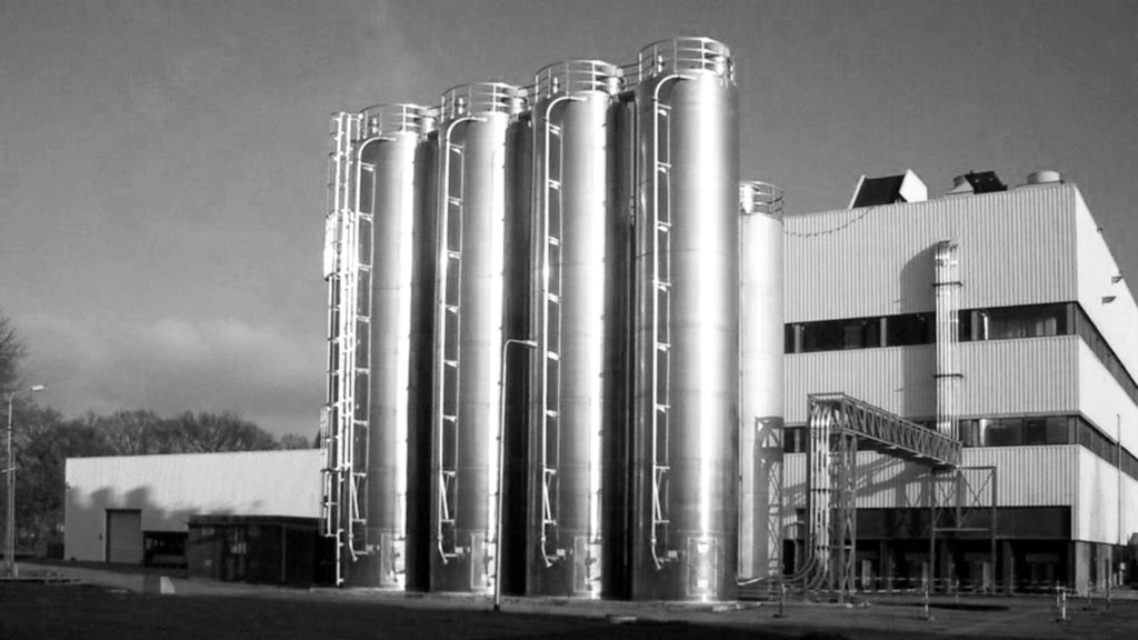 Anlage für Schüttgut- und Flüssigkeitshandhabung (MEYER PlantTec®)