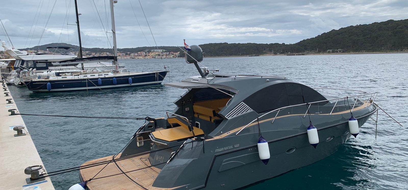 Mirakul 40 – New Boat Brokerage