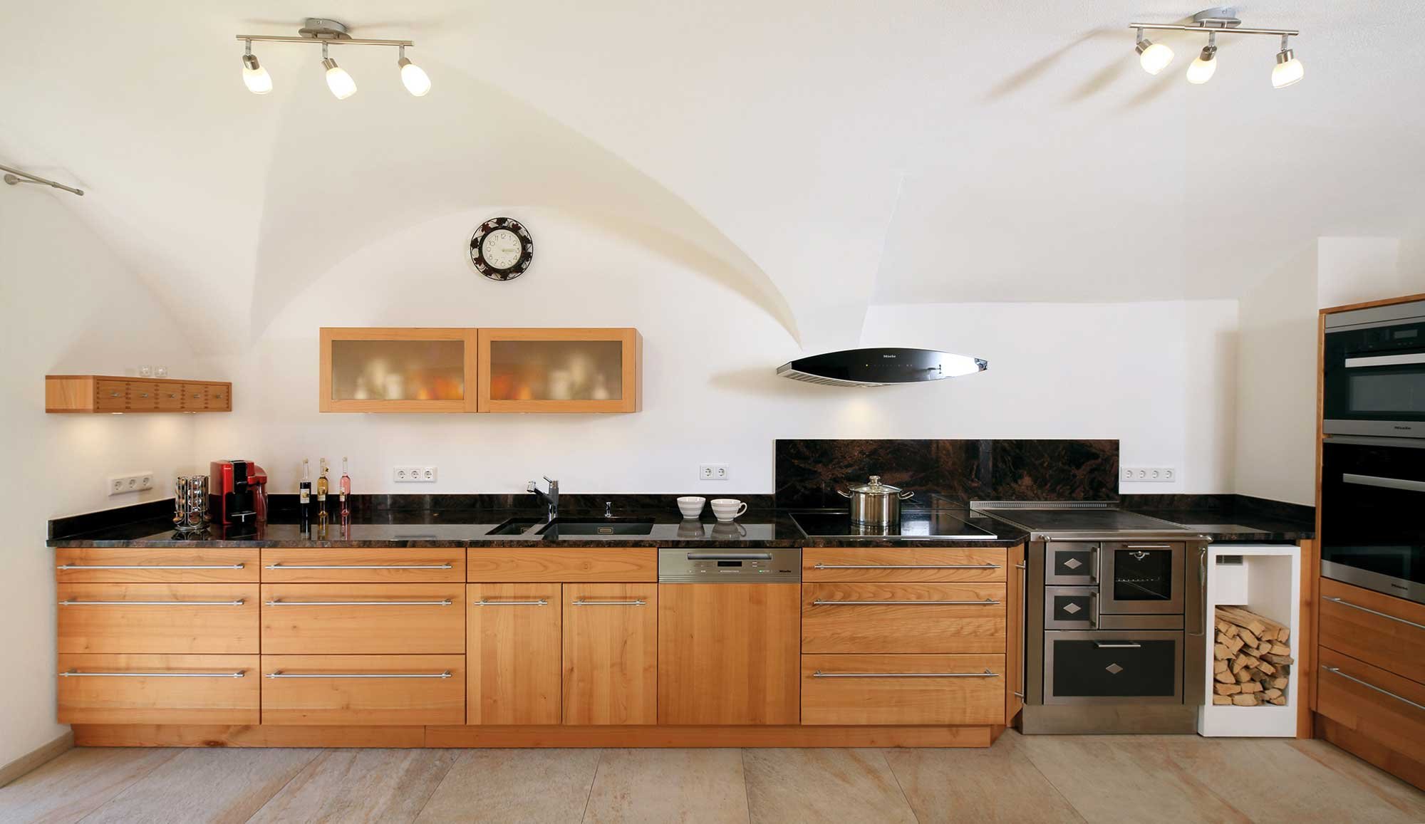 Classic solid wood kitchen