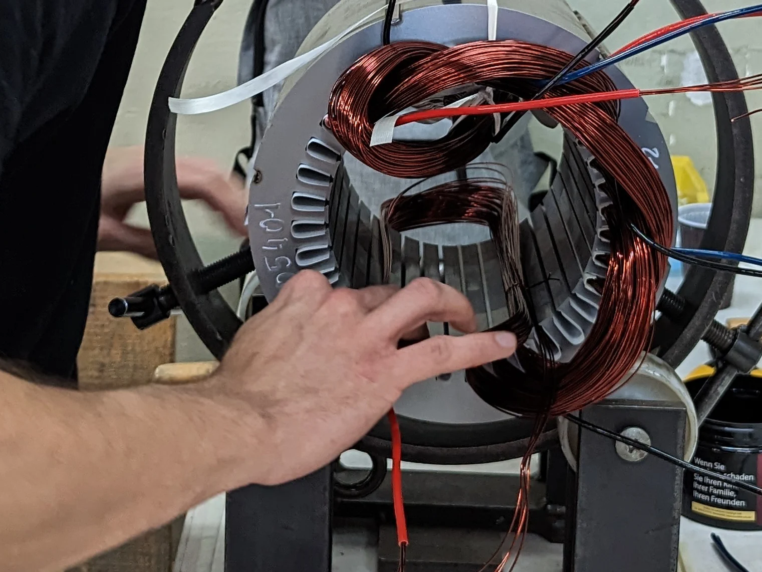 Elektromotor mit Handwicklung