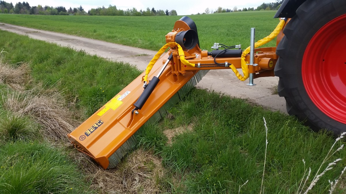 GÜTTLER Anhängewalze Master 940