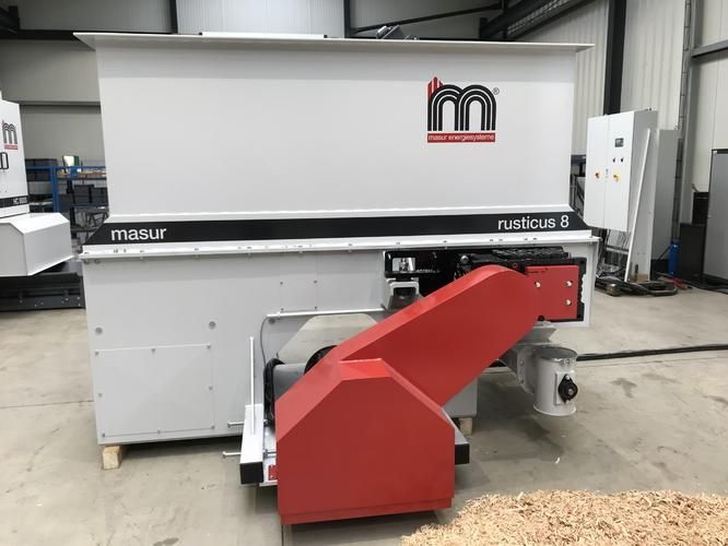 Zerkleinerungsmaschine mit Förderband