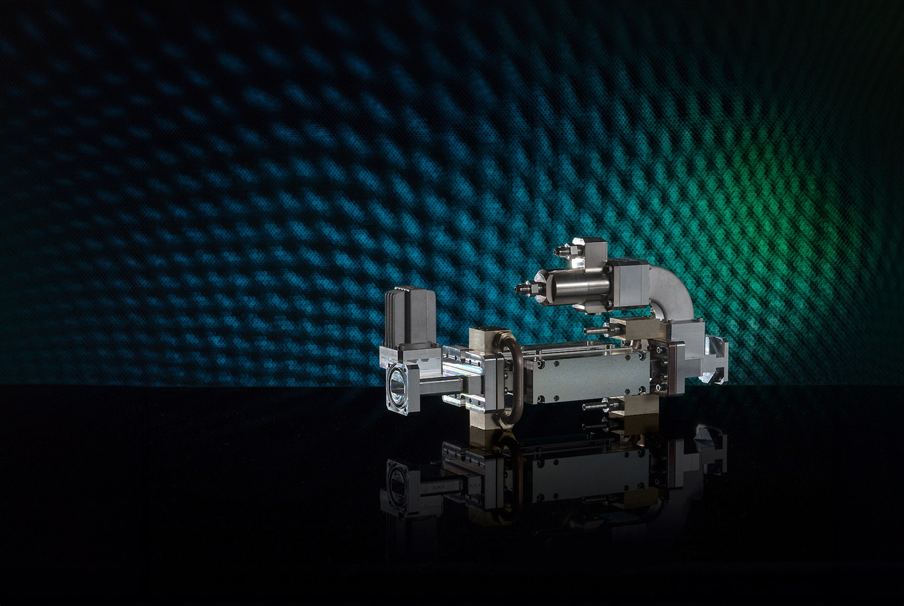 Hochleistungs-Isolator 9290 MHz, 2 MW Spitzenleistung