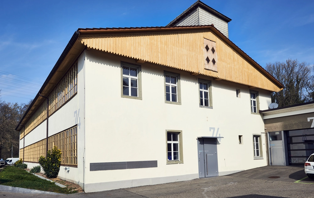 Die Farbmanufaktur in ihrem historischen Gebäude
