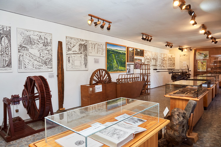 Ausstellung zur Geschichte und Mineralogie