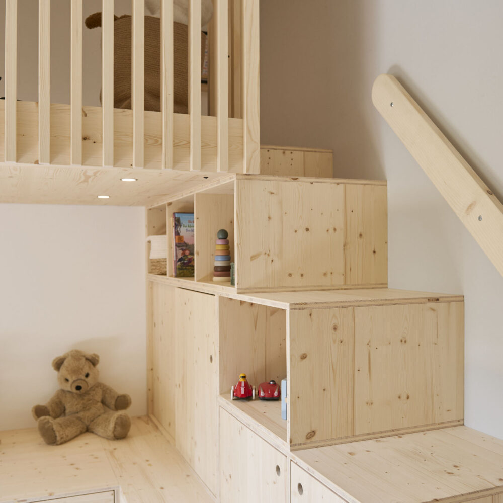 Kinderzimmer auf zwei Ebenen