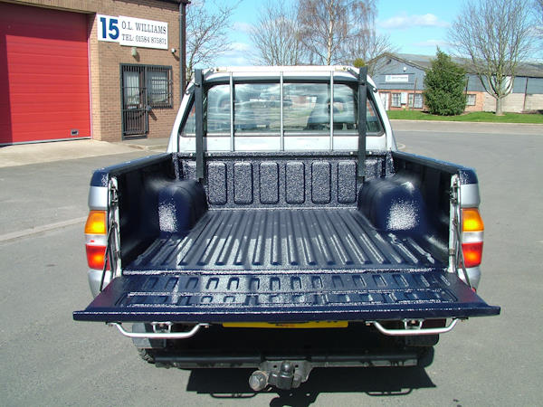 Pick-up-Ladefläche nach Beschichtung