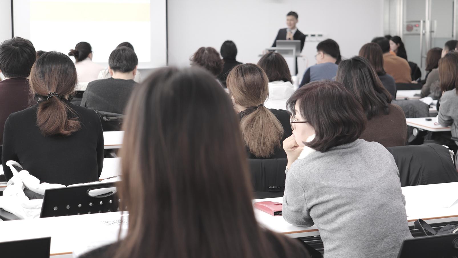 Kundentraining an Testsystemen
