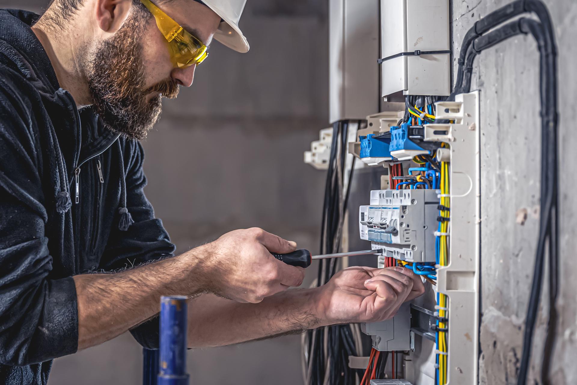 Dech Elektrotechnik – Fertigung