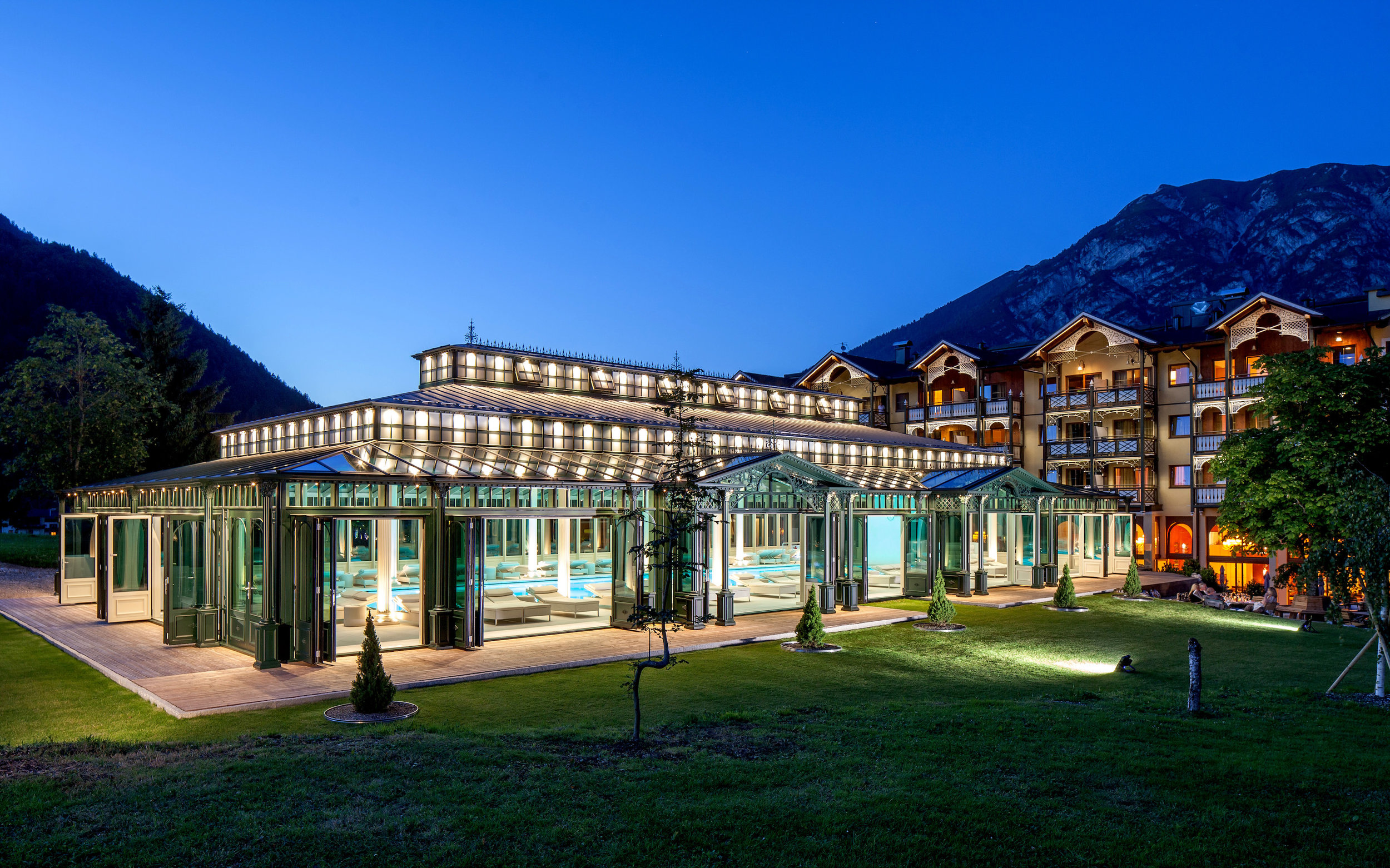 Hubboden-/Senkboden-Anlage Tirol