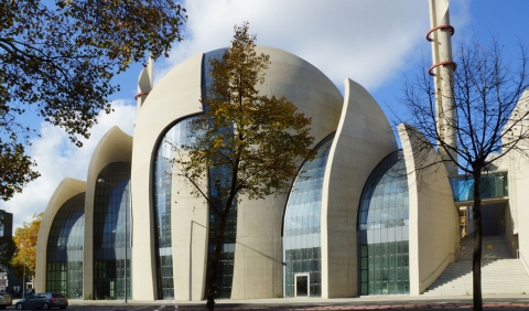 Stahl-Glas-Flächen der Kuppel, Moschee Köln