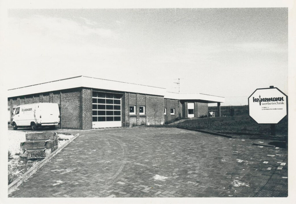 Erster Bauabschnitt des Betriebsgebäudes, Friedrich-List-Str. 79 (1984)