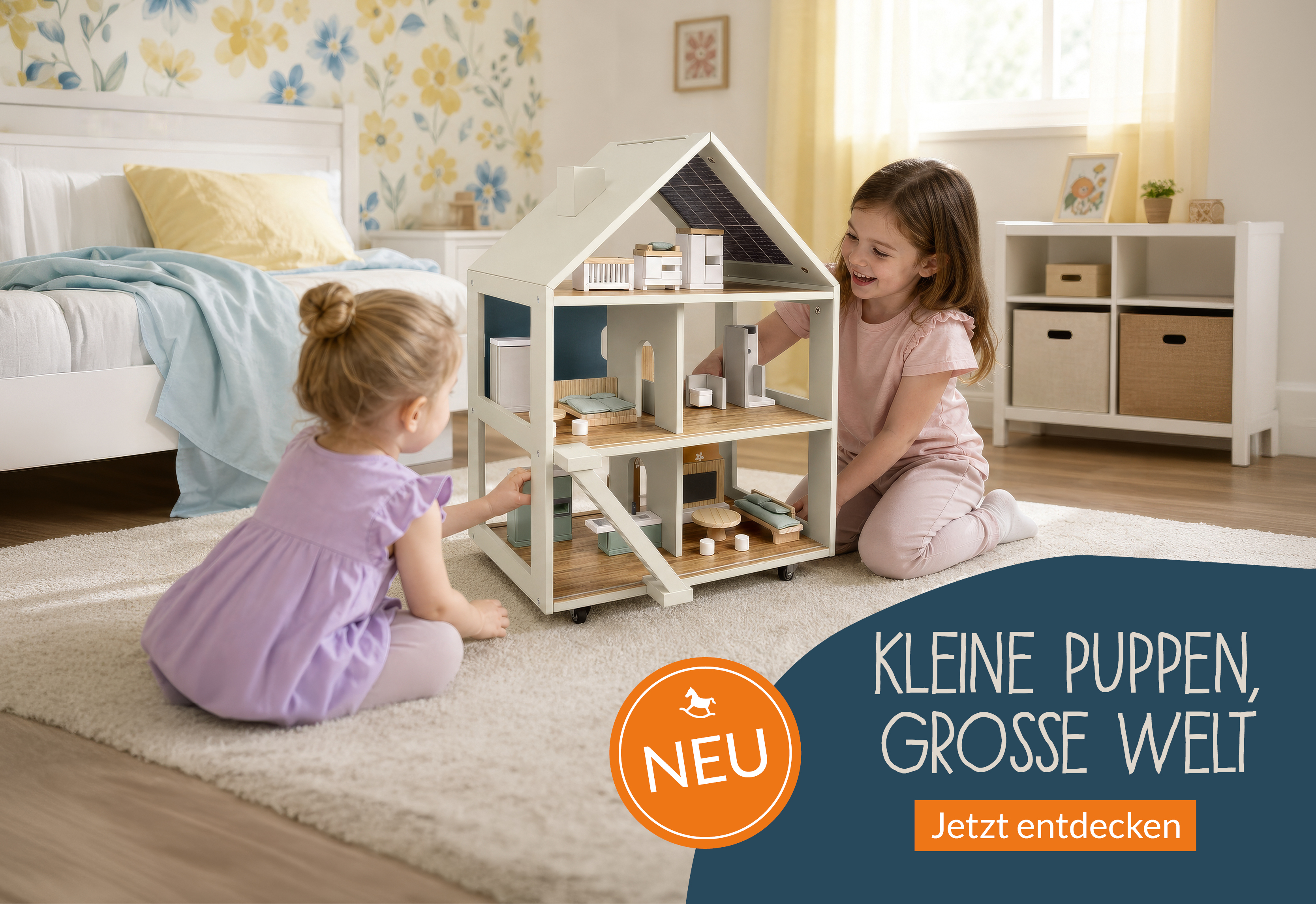 Two girls playing with the dollhouse 'Yari'