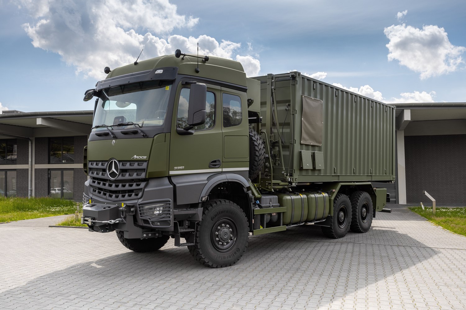 BKS HV – Bodenkontrollstation im 20-ft-Container