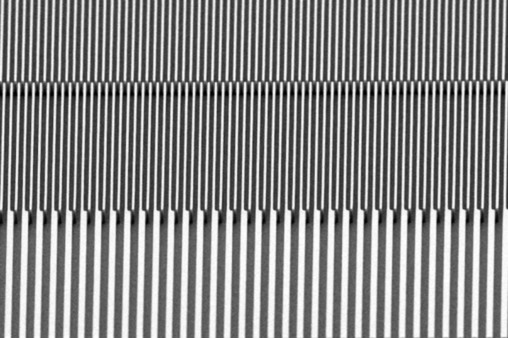 Belichtung von 10 µm dickem AZ 9260 mit 2 µm und 4 µm Linien und Zwischenräumen