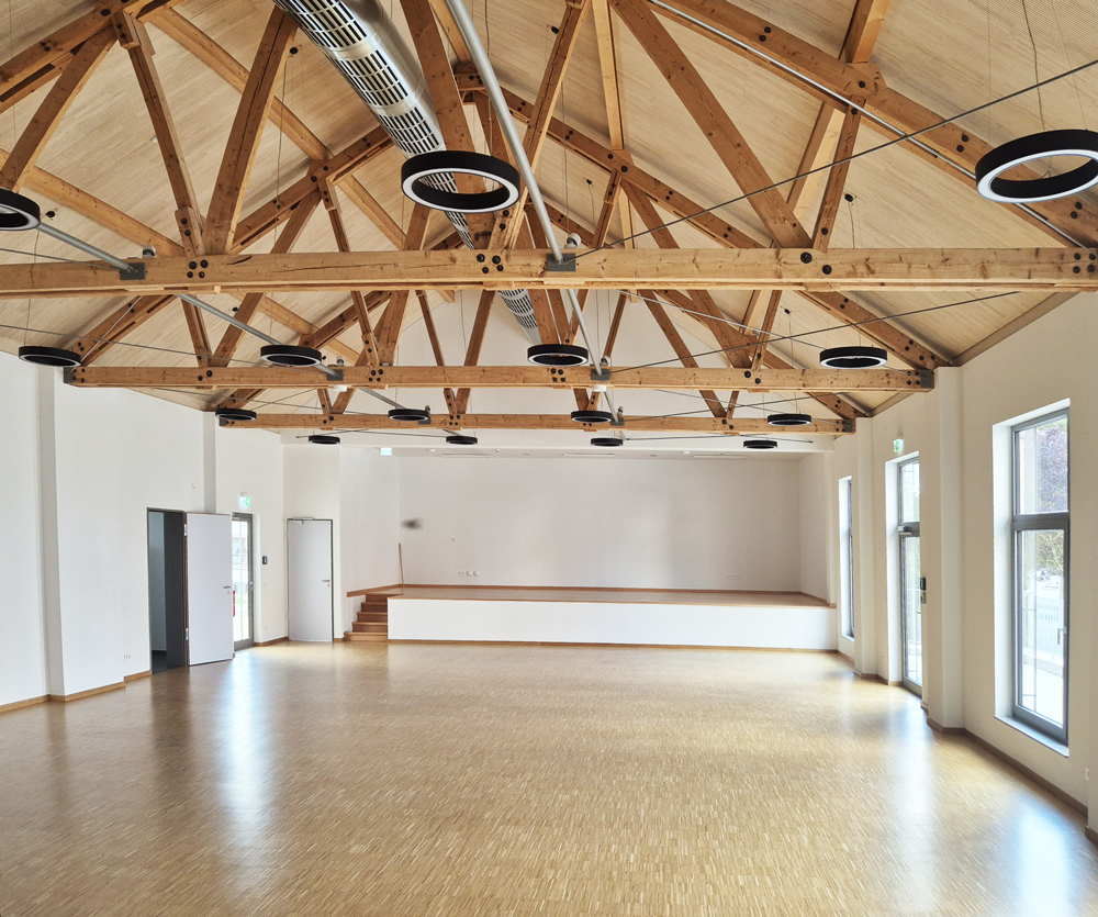 Rose Pfronstetten community hall (2)