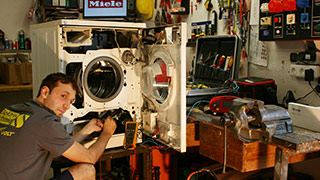 Hausgeräte-Reparatur