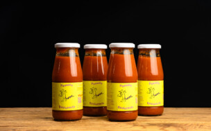 Spezial-Tomatenpassata aus dem Food Forest