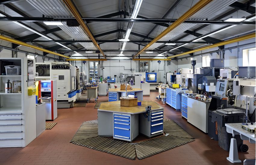 CNC machine maintenance