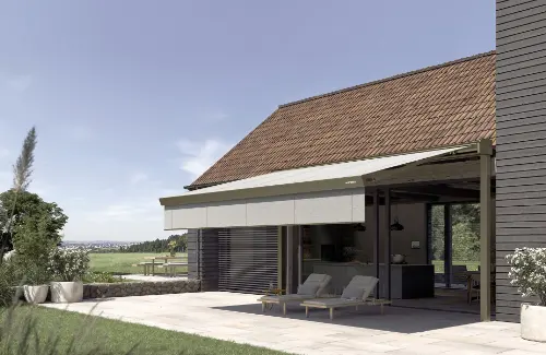 Pergola-Markise auf einer Terrasse