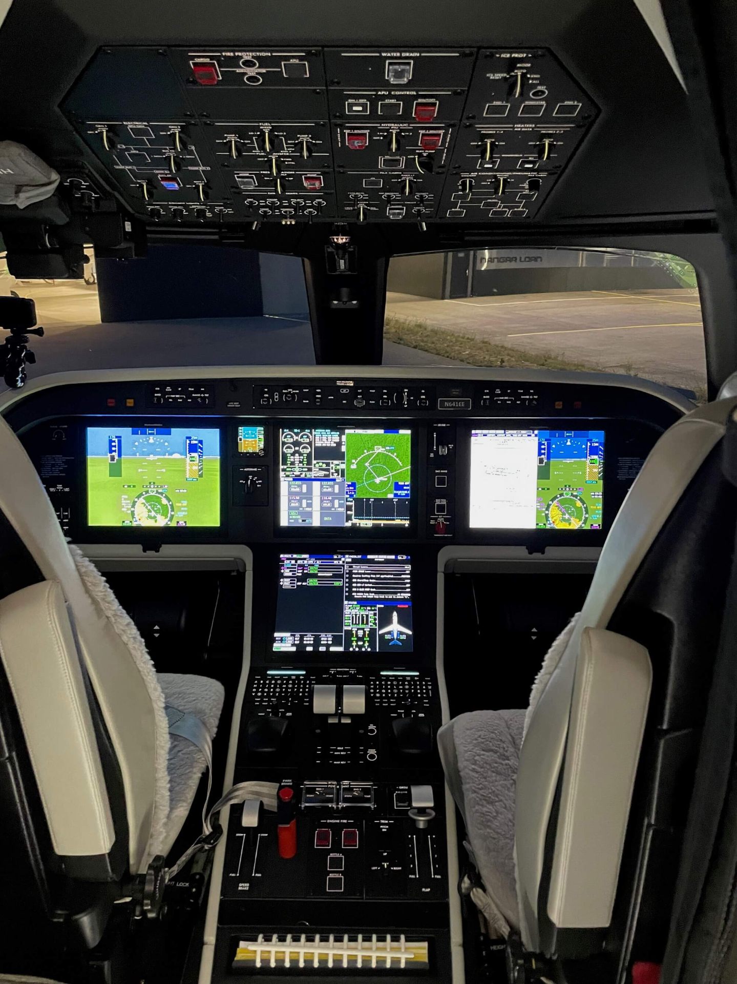 Cockpit Geschäftsflugzeug