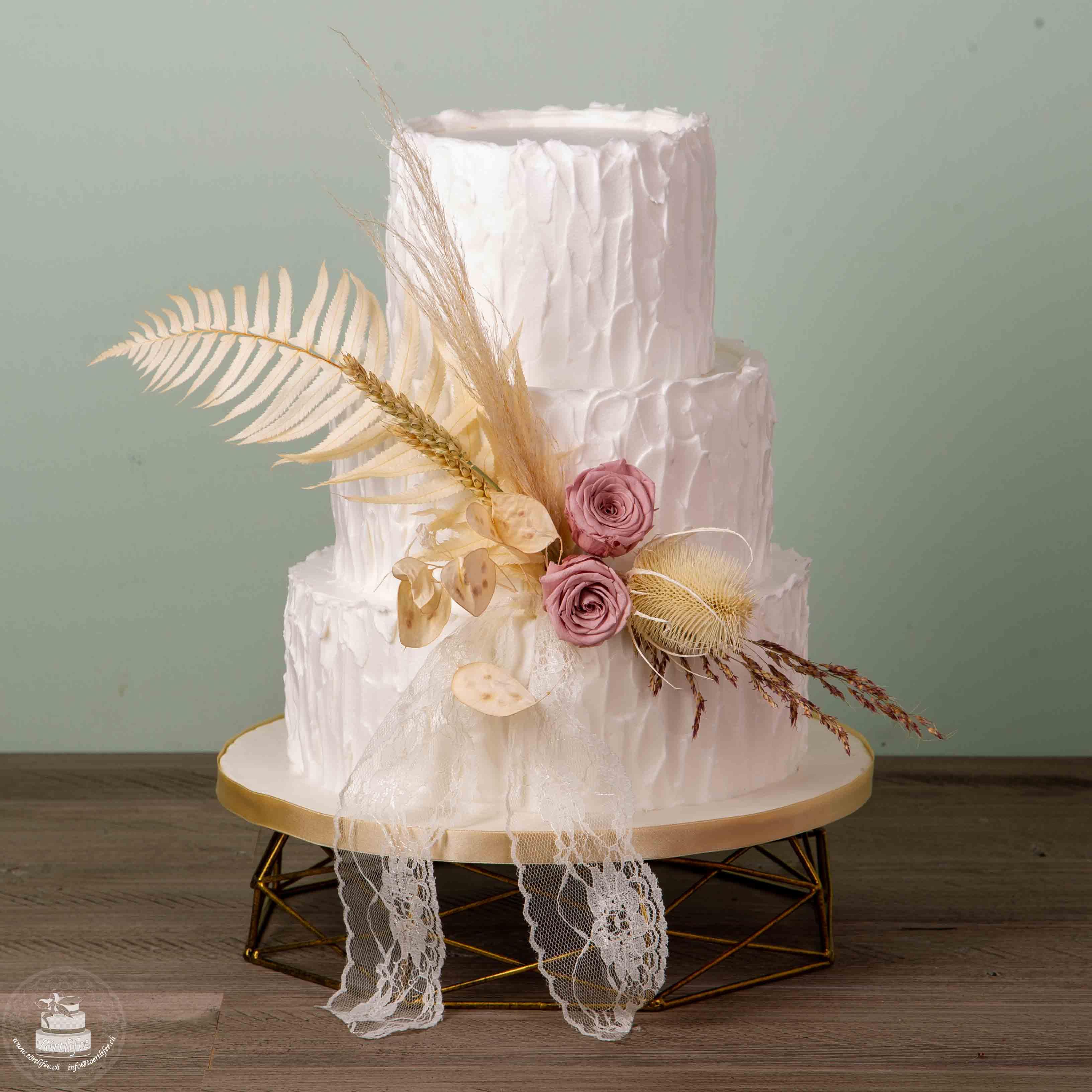 Buttercreme Torte – Boho gespachtelt