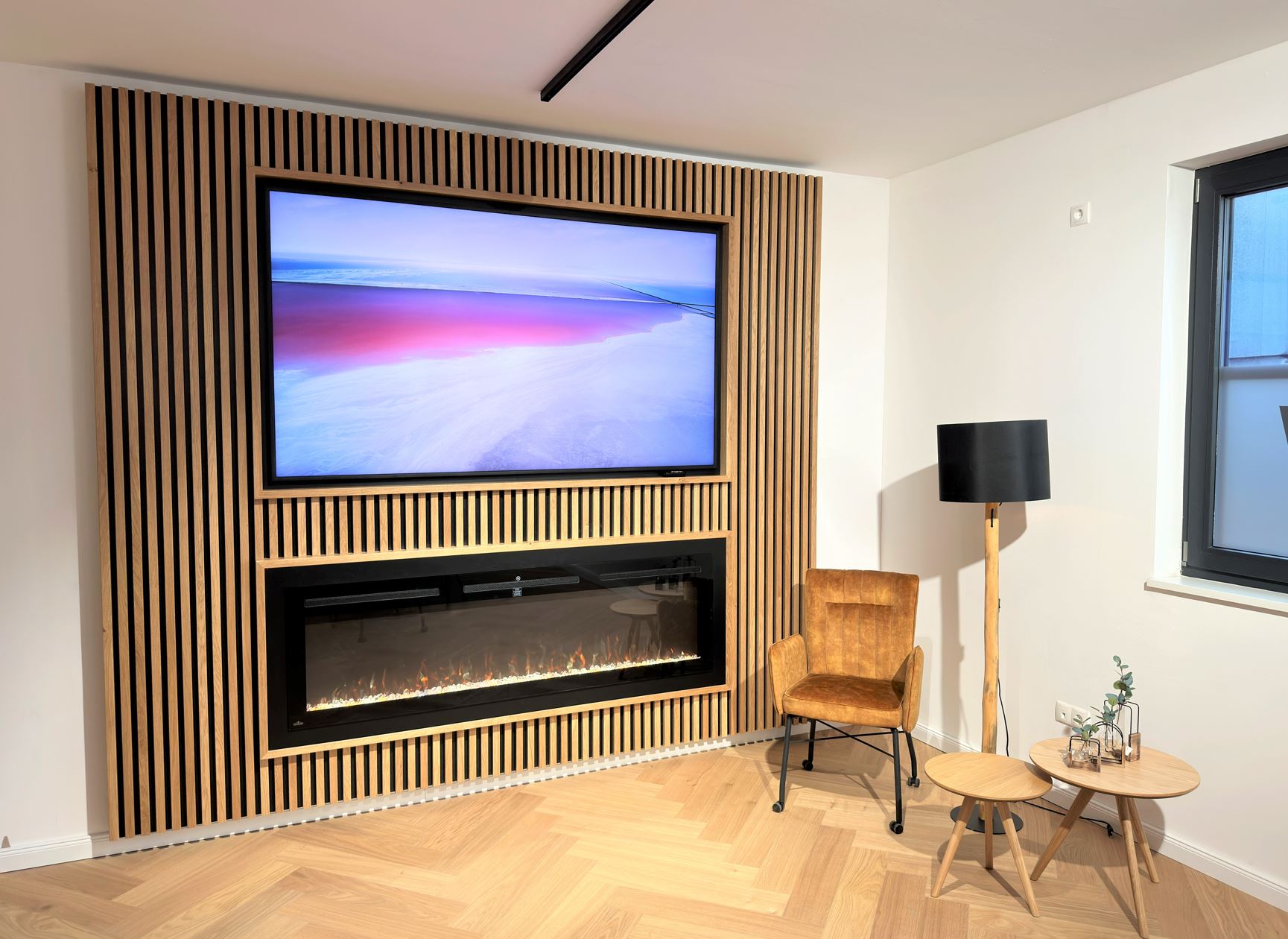 Einbaumöbel (TV-Wand)