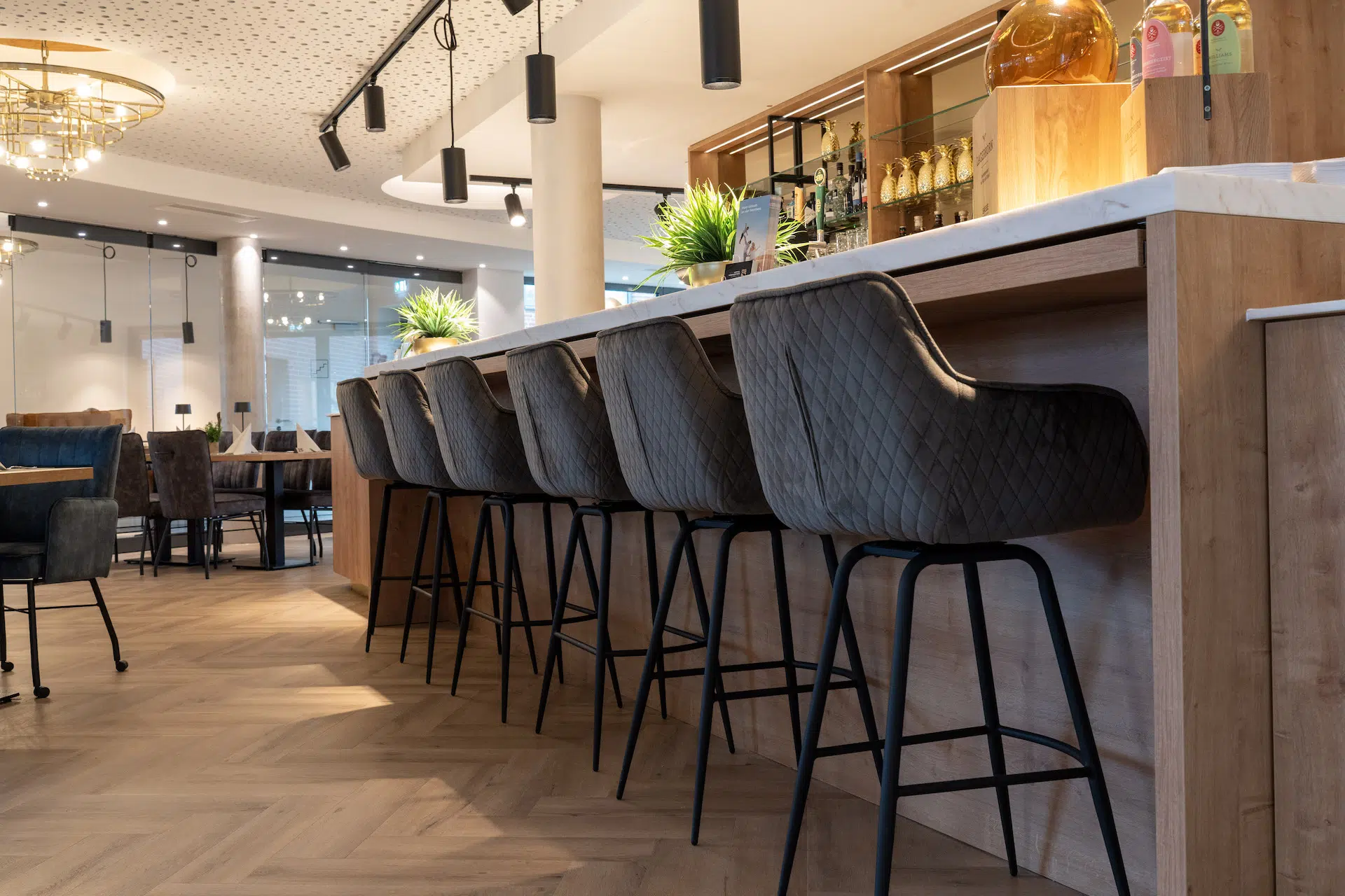 Gastronomieeinrichtung (Restaurant & Bar)