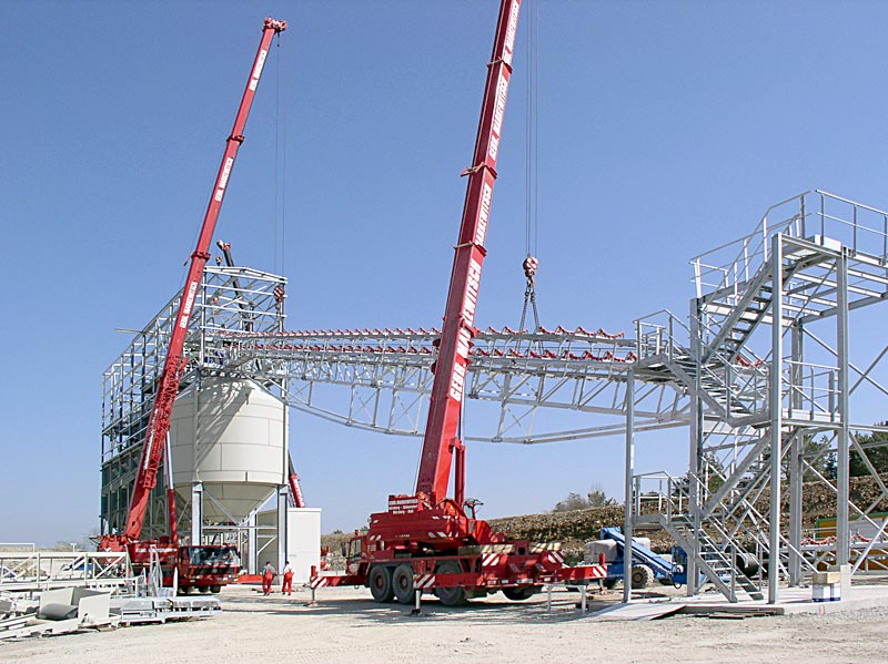 Siloanlage mit Stahlrahmen