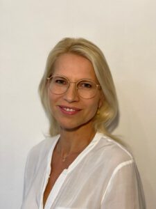 Astrid Hansmann, Service & Ersatzteile