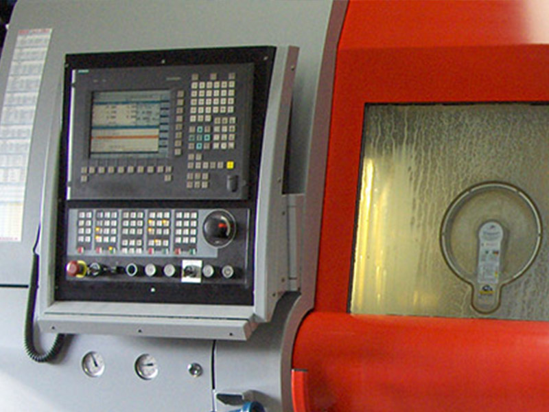CNC-Drehmaschine im Maschinenpark