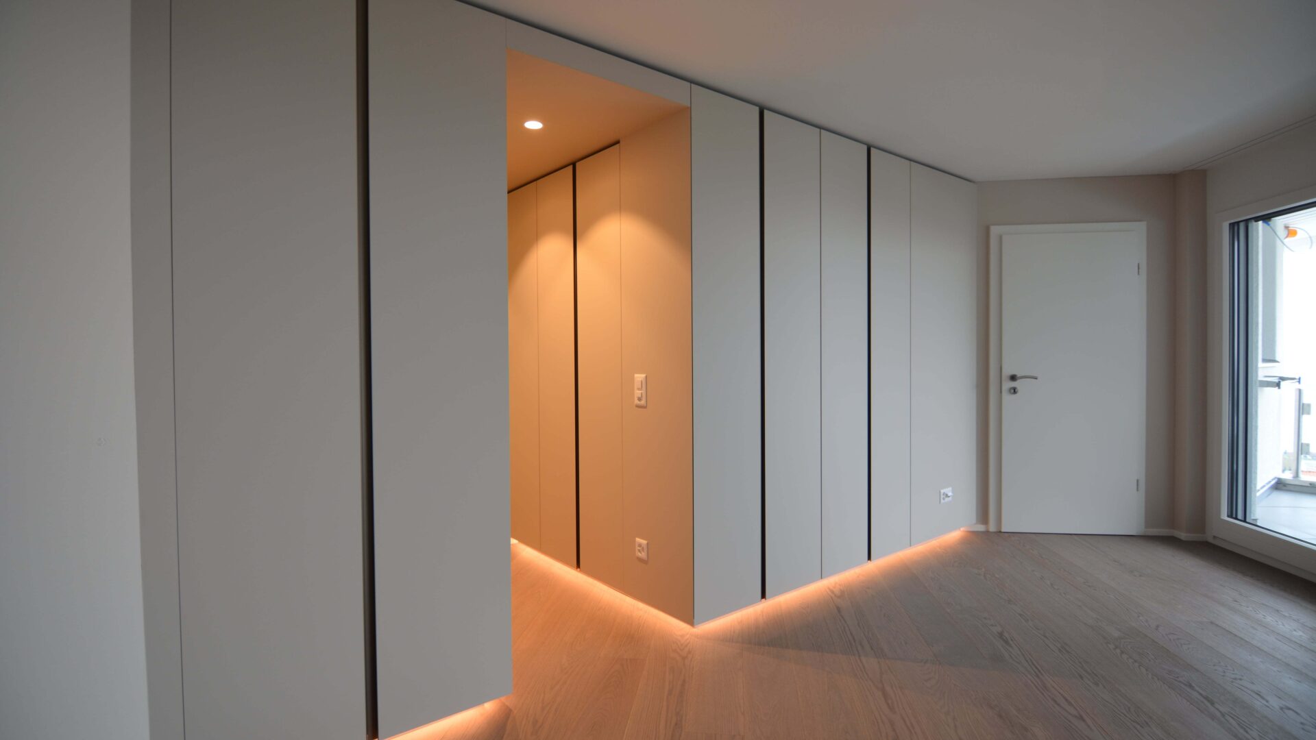Schrank / Kleiderzimmer