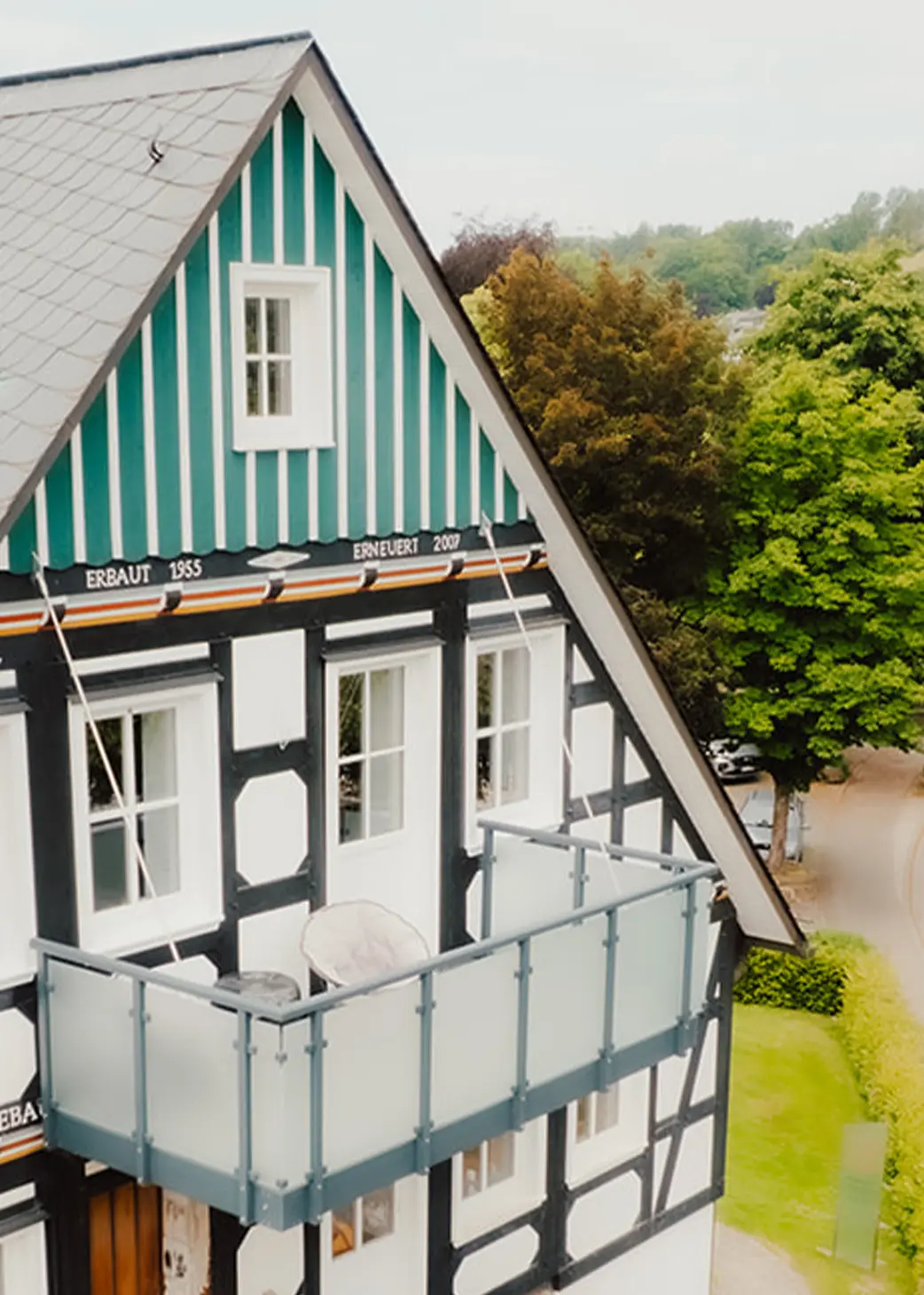 Balkon an einem Fachwerkhaus