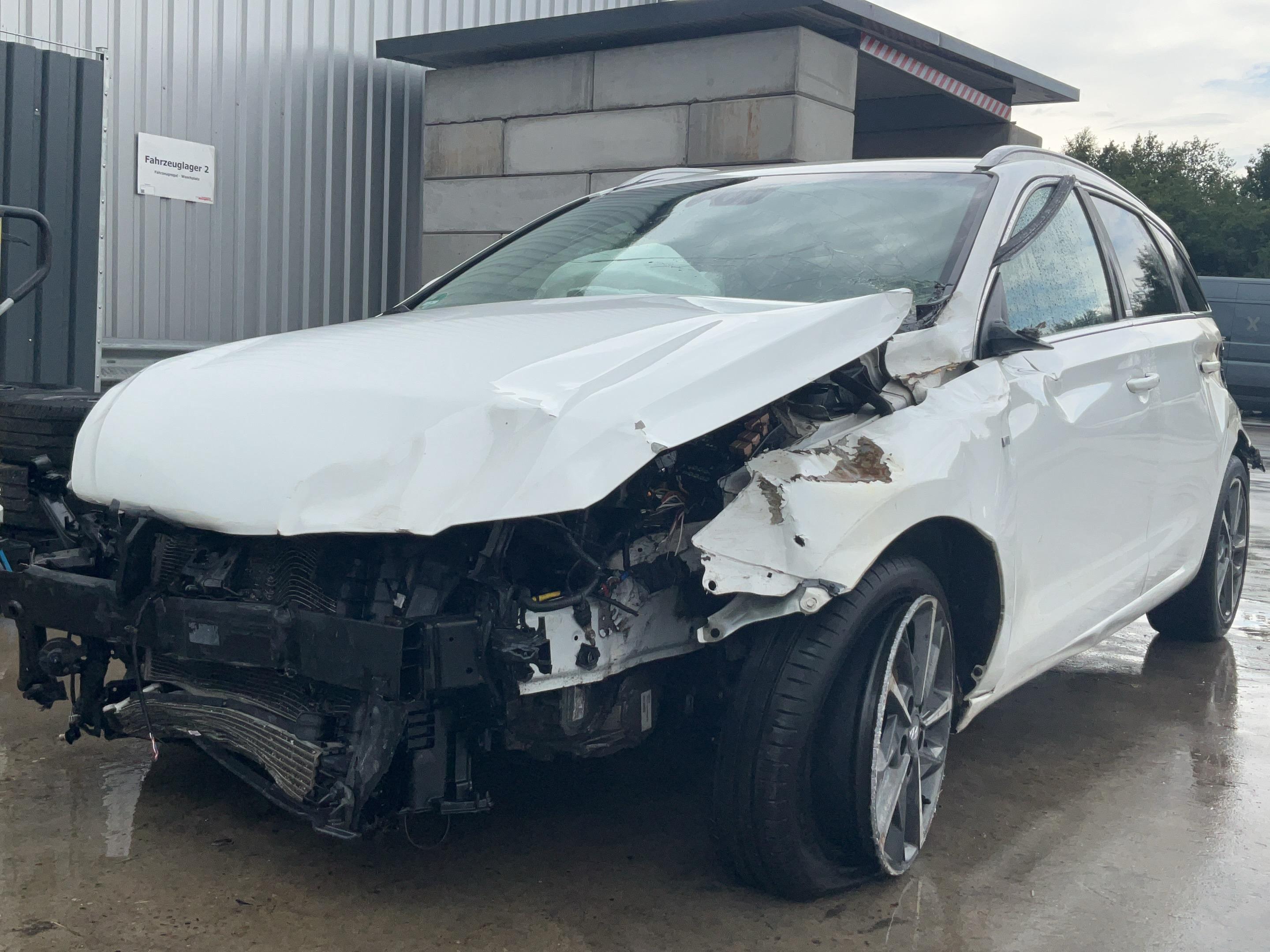 HYUNDAI i30 III (Spenderfahrzeug)